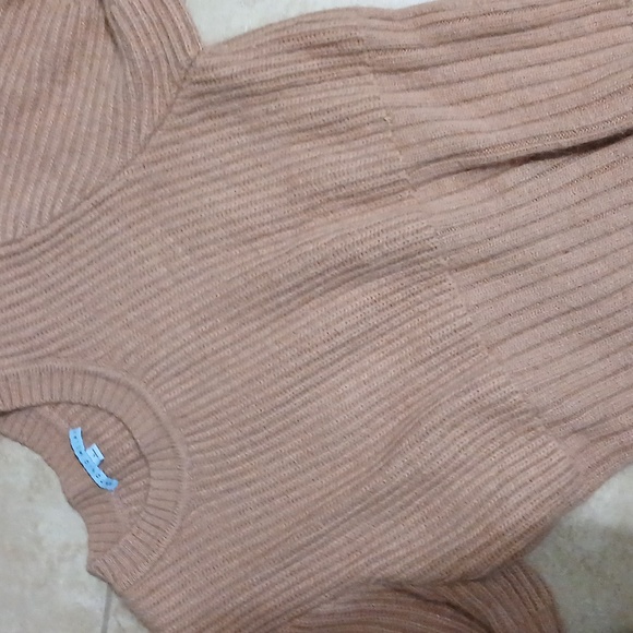Sweater - Picture 3 of 4